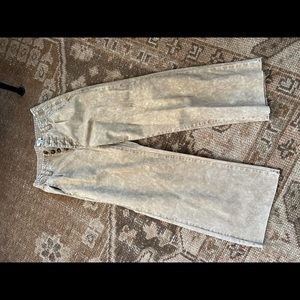 Cropped wide leg jeans.